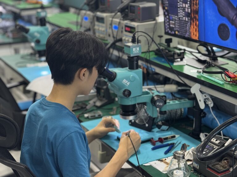 เริ่มต้นเป็นช่างซ่อมมือถือ ต้องเตรียมพร้อมอะไรบ้าง?